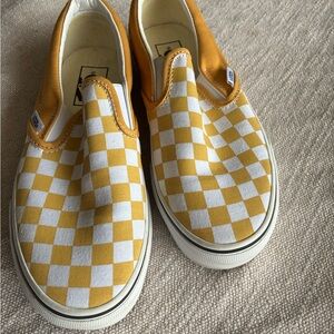 Vans Yellow Checkerboard Slip-On Sneakers woman sizes 7.  Man sizes 5.5